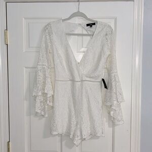 NWT Lulu’s Lace Romper